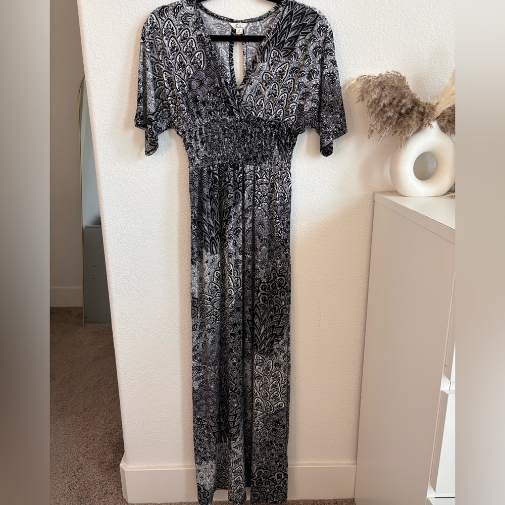 Black and white maxi dress